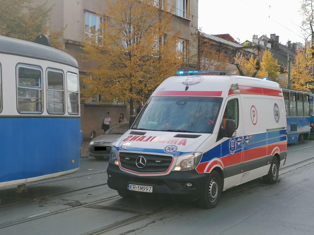 Zderzenie tramwaju z BMW w Krakowie