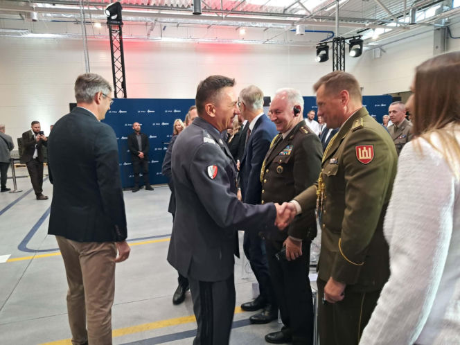 Polski „Grom z jasnego nieba” powraca. Wicepremier podpisał mega-kontrakt na tysiące Piorunów!