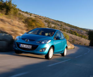 Mazda 2 Exclusive hatchback, model 2011