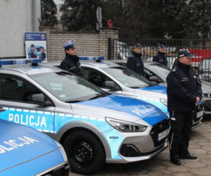Nowe radiowozy marki Hyundai w Łowiczu