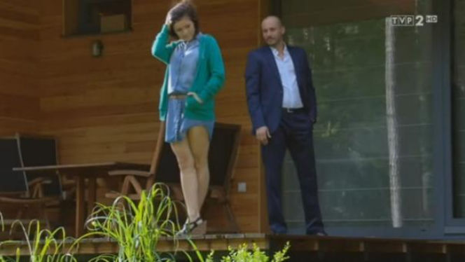 M jak miłość odc. 1009. Robert Lubiński (Tomasz Borkowski), Kinga Zduńska (Katarzyna Cichopek)