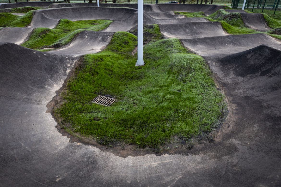 Powstał pumptrack na rzeszowskich Bulwarach, wyremontowano też dirt park przy Hali Podpromie
