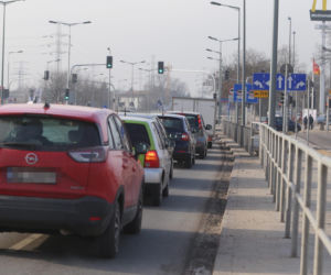 Utrudnienia w ruchu na rogu Połczyńskiej i Powstańców Śląskich