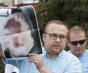 Lubin. Konferencja prasowa rodziny zmarłego Bartosza S.
