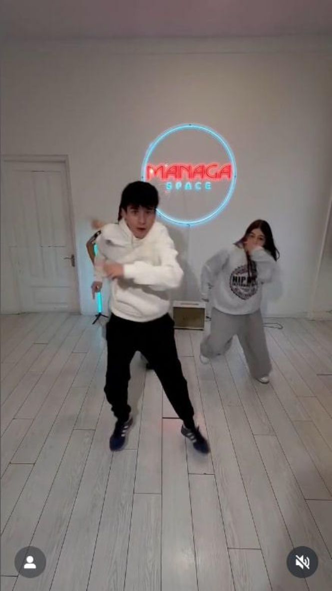 Ma dopiero 14 lat, a doświadczenia może pozazdrościć mu niejeden artysta. To faworyt Eurowizji Junior!