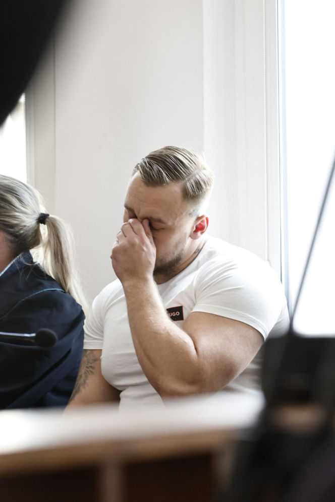 „Zamówili dwie butelki wódki i lemoniadę”. Kelner ujawnia, co działo się przed tragedią na Trasie Łazienkowskiej