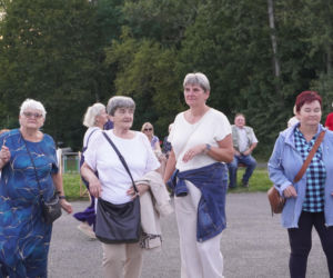 Potańcówka na finał wakacji w Starachowicach. Zabawa Na Szlakowisku