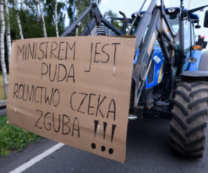 Wściekli rolnicy wyszli na drogi