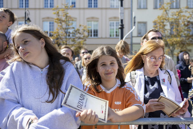 Narodowe czytanie z Karolem i Martą Nawrockimi
