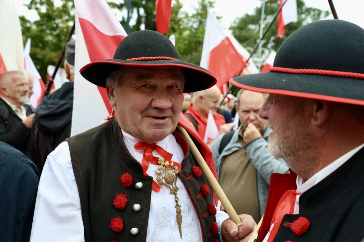 Karol Nawrocki prezydentem. Tłumy pod Sejmem