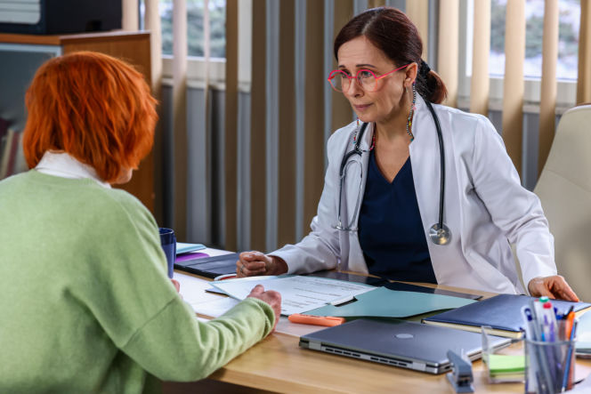 Szpital św. Anny, odcinek 108: Marta bezskutecznie próbuje spotkać się z Tomkiem. Paweł zaskakuje Zytę rozmową o zaręczynach