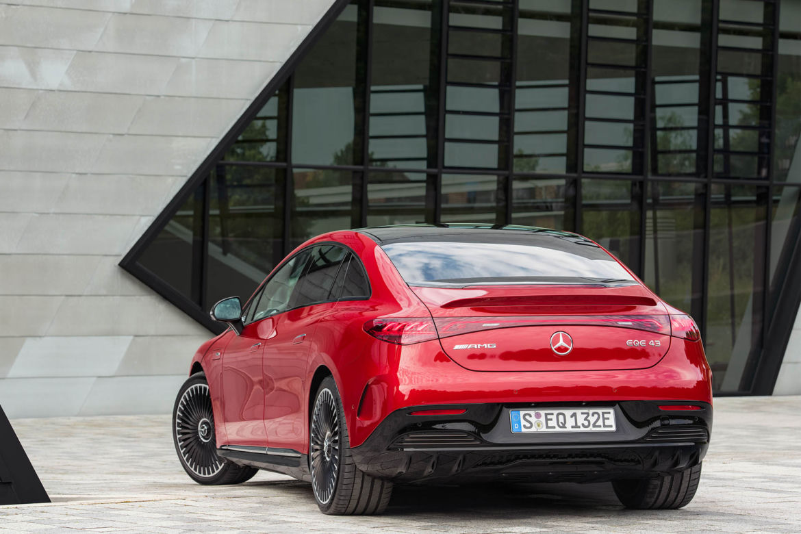 Mercedes-AMG EQE 43 (2022)