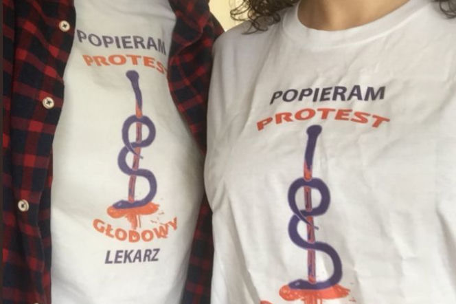 Protest lekarzy w Polsce. Rezydenci podejmą GŁODÓWKĘ