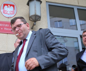 OBALIŁ RZĄD, ZAMKNĄ GO W WIĘZIENIU