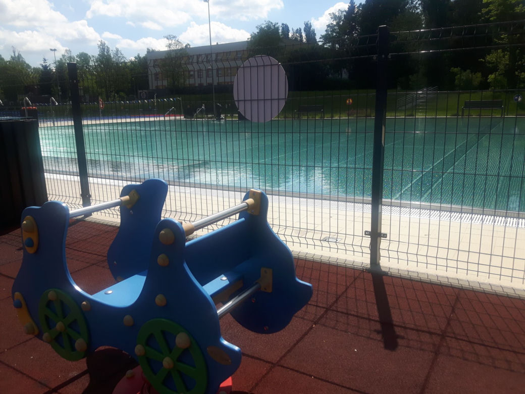 Pływalnia przy Sobolowej w Łodzi