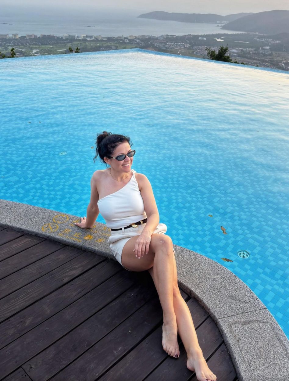 Gwiazdy witają nowy rok w bikini