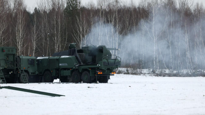„Potwór z Tarnowa” i roje dronów. Rząd przygląda się przyszłości polskiej armii w Zielonce