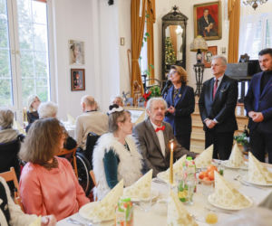 Małgorzata Kidawa-Błońska wpadała na wigilię w Skolimowie. Wzruszające sceny [ZDJĘCIA]