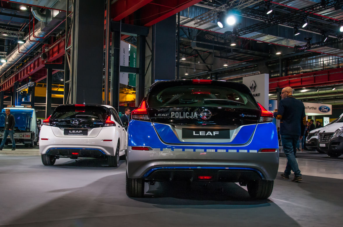Nissan LEAF, elektryczny radiowóz