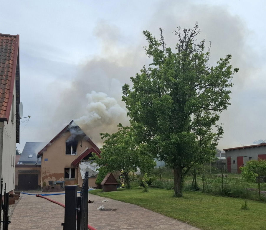Pożar w Stawigudzie. Poparzona kobieta w szpitalu