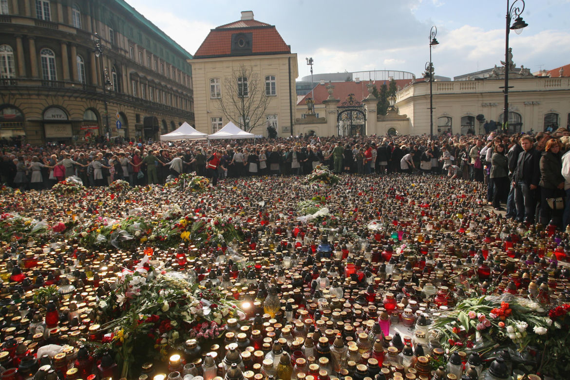 Warszawa dzień po katastrofie smoleńskiej