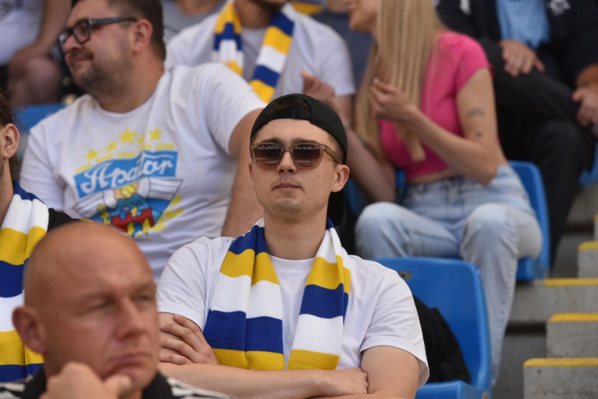 PRES Grupa Deweloperska Toruń - Gezet Stal Gorzów: Zdjęcia kibiców z meczu 7. kolejki PGE Ekstraligi na Motoarenie