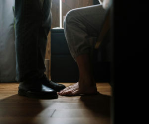 Partner więził i przypalał 28-latkę. Koszmar pod Zgorzelcem