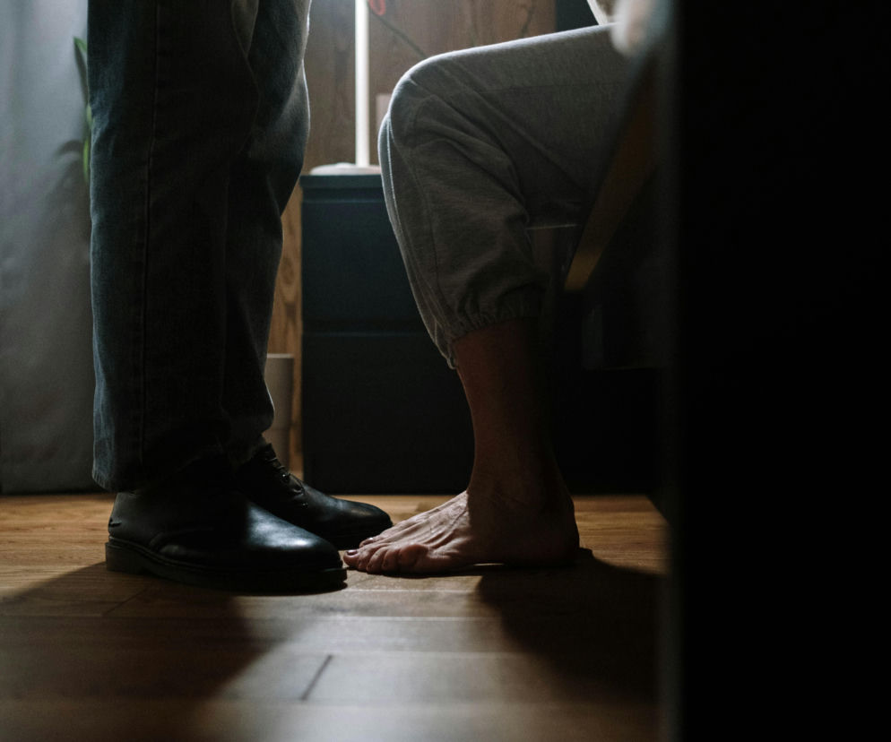 Partner więził i przypalał 28-latkę. Koszmar pod Zgorzelcem