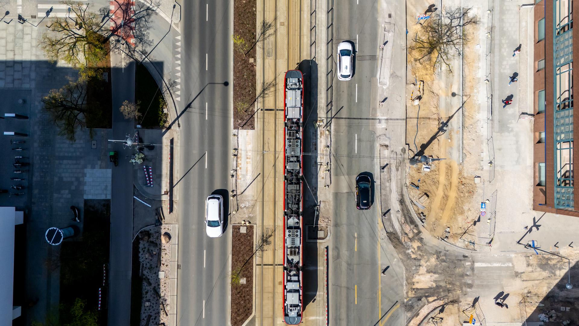 Budowa przejścia dla pieszych przez ul. Marszałkowską w Warszawie na wysokości ul. Sienkiewicza