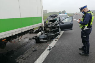 Tak kończy się najechanie na tył ciężarówki. Tragiczny wypadek na autostradzie A1