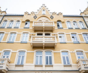 Zabytkowa kamienica przy ul. Targowej 62