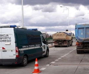 Przerażający wynik kontroli ITD. Inspektorzy zatrzymali 9 przeładowanych pojazdów