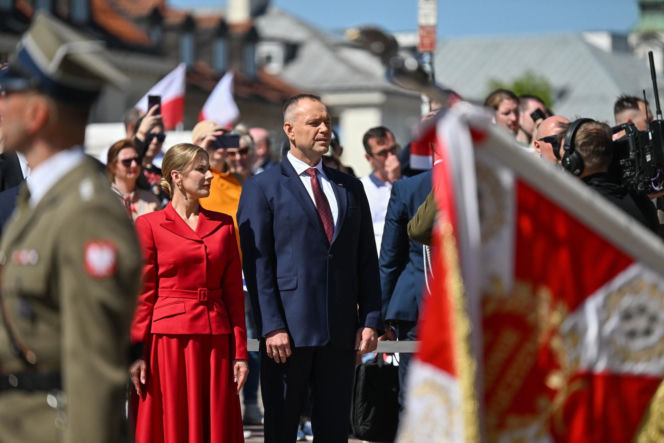 Obchody Dnia Flagi Rzeczypospolitej z udziałem Pary Prezydenckiej. Marta Nawrocka nadała szyku 2 maja