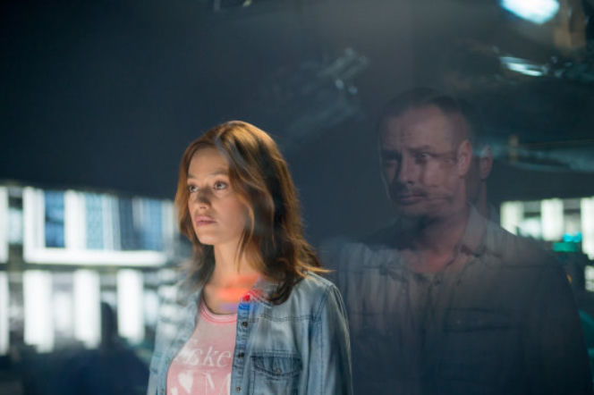 Lekarze 4 sezon odcinek 1 (odc. 40). Alicja (Magdalena Różczka), Maks Keller (Paweł Małaszyński)