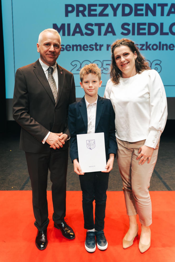 Najzdolniejsi uczniowie odebrali stypendia Prezydenta Miasta Siedlce