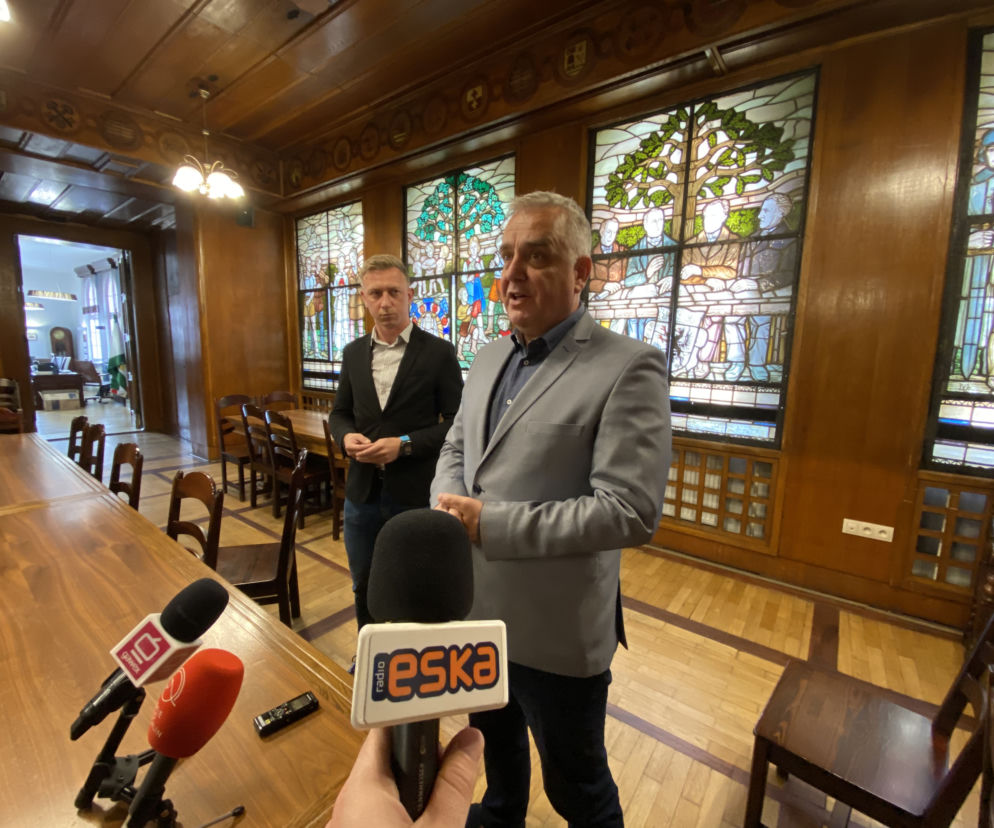 Konferencja w sprawie punktu zbiórki odpadów 