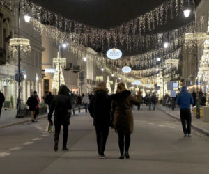 Niesamowita iluminacja świąteczna rozbłysnęła w Warszawie