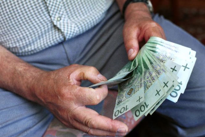 Pieniądze banknoty emeryt