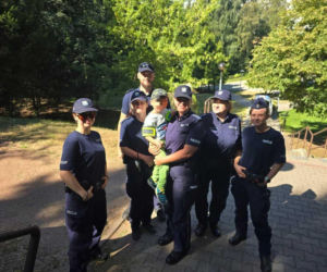 Nocne poszukiwania ojca i 4-letniego syna. Policja przeczesywała miasto