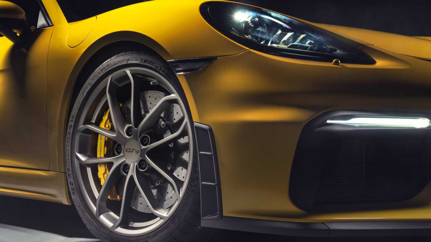 Porsche 718 Spyder i 718 Cayman GT4 z 4-litrowym bokserem