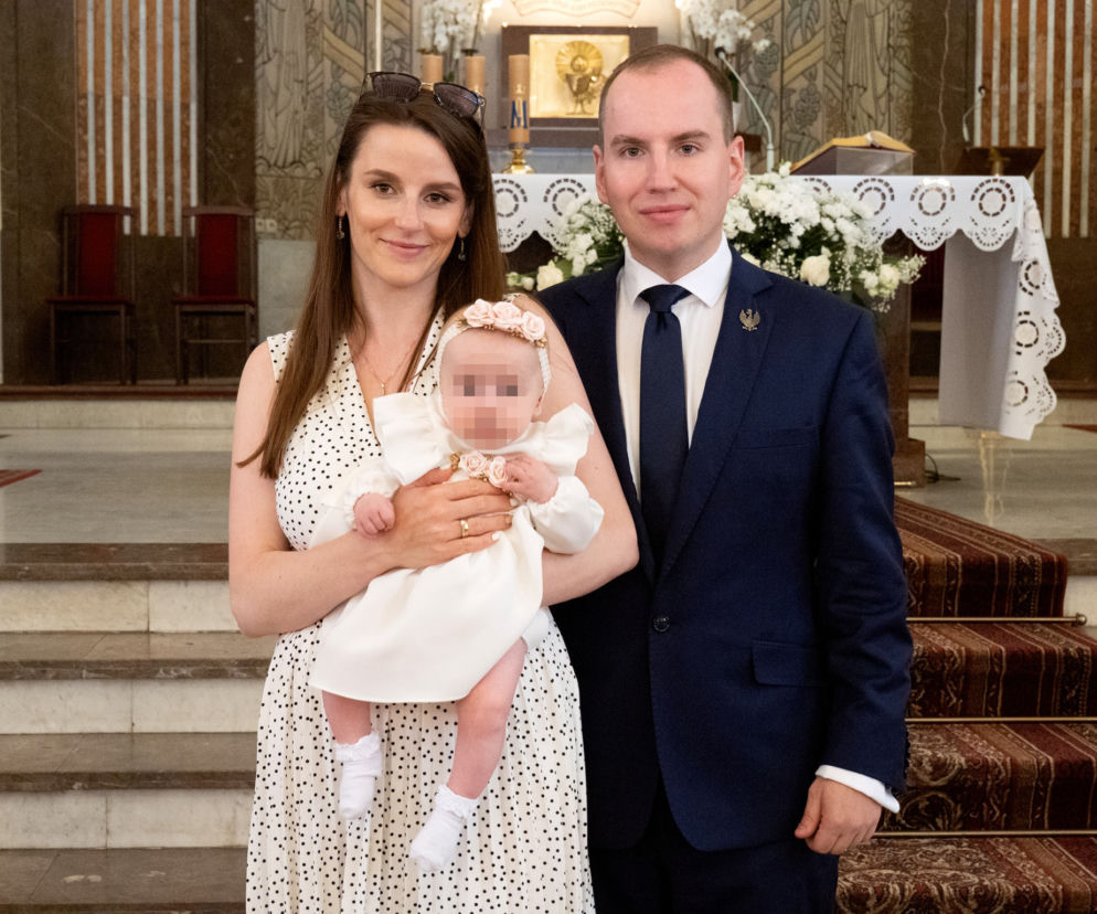 Andruszkiewicz bardzo szczęśliwy! Pochwalił się ważnym dniem swojej córeczki