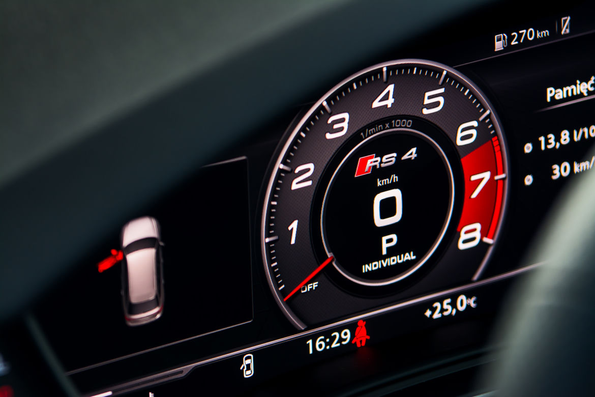 Audi RS4 Avant B9 2.9 TFSI V6 450 KM Tiptronic quattro