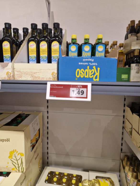 Porównaliśmy ceny w polskim i niemieckim markecie. Gdzie zarobimy tańsze zakupy na Wielkanoc? 