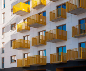 Uwagę zwracają dziś takie adresy jak ul. Dębowa 1 w Łodzi. To tam powstały Apartamenty Dębowa - inwestycja zlokalizowana w centrum Łodzi, w sąsiedztwie alei stuletnich dębów