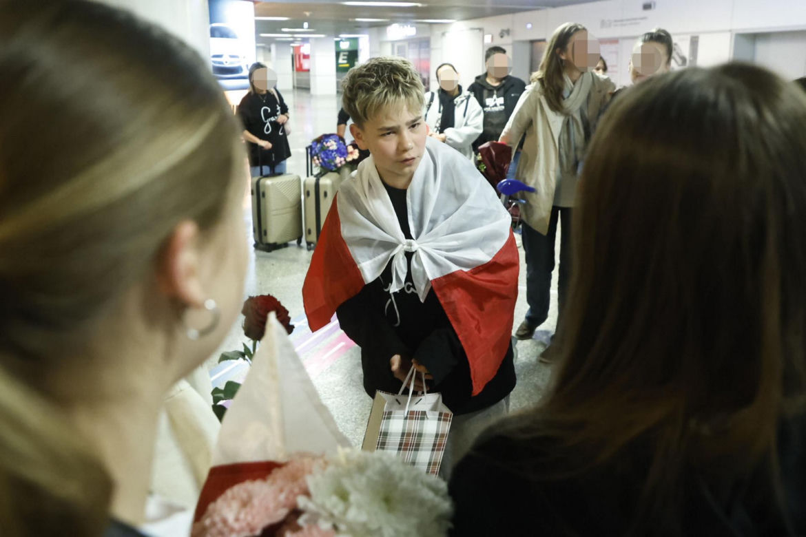 Wiktor Sas wrócił z Eurowizji Junior 2026. Tak witali go na lotnisku