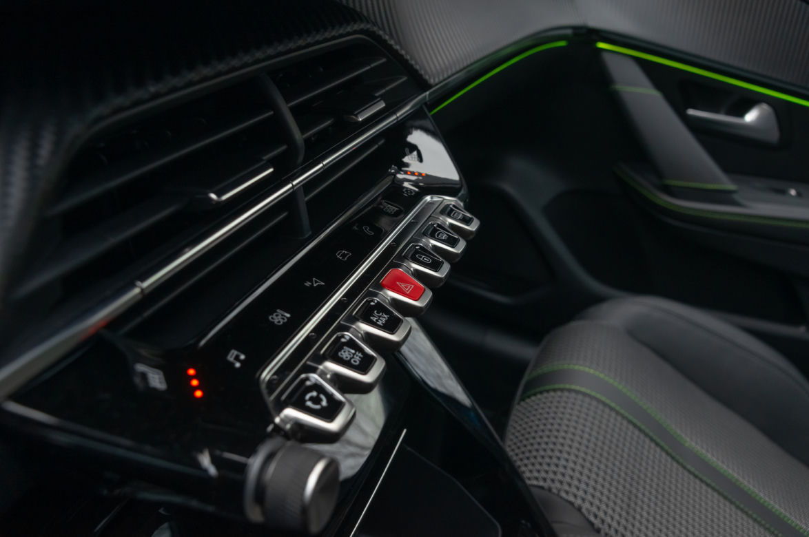 Peugeot 208 GT Line PureTech 130 S&S EAT8