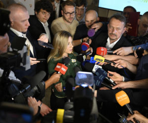 Maja Chwalińska na konferencji prasowej w Warszawie