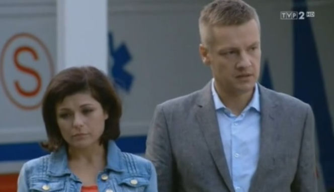 M jak miłość odc. 1028. Kinga (Katarzyna Cichopek), Piotrek (Marcin Mroczek)