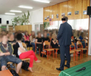 KUTNO. Prokurator rejonowy idzie za kratki. Przyjmował łapówki, znieważał policjantów