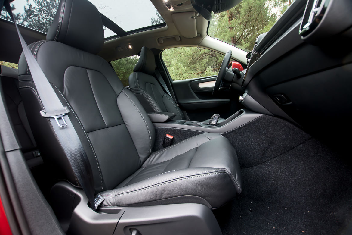 Volvo XC40 D4 AWD AT8 Momentum